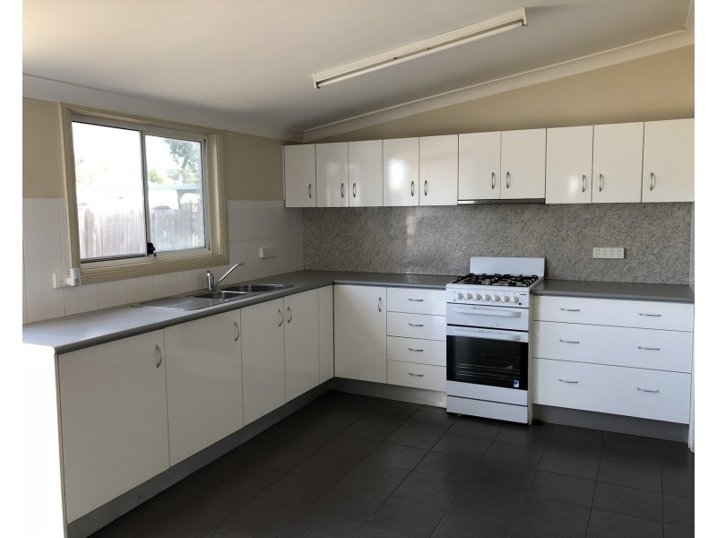 98 Sydney Street, Muswellbrook NSW 2333