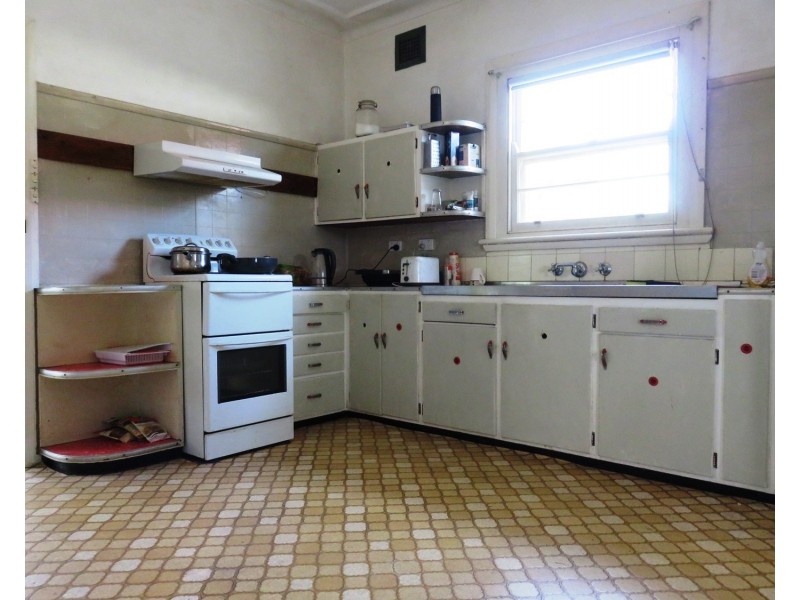 18 Cook Street, Muswellbrook NSW 2333