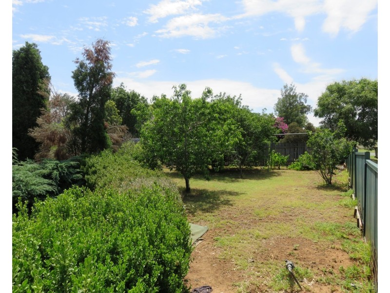 3 Dalwood Place, Muswellbrook NSW 2333
