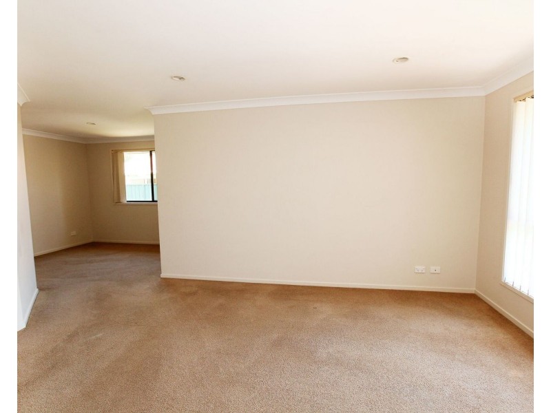 37 Bimbadeen Drive, Muswellbrook NSW 2333