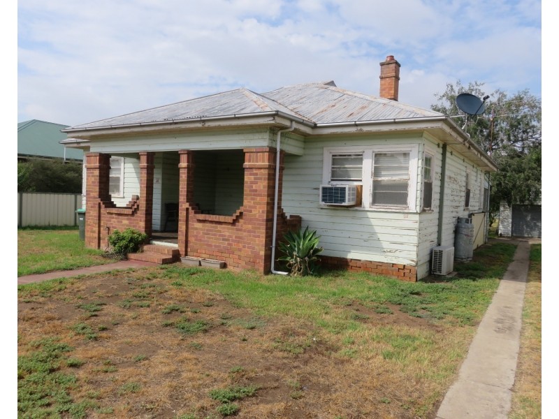 33 Maitland Street, Muswellbrook NSW 2333