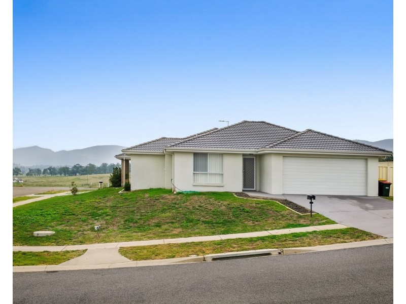 2 Lonhro Place, Muswellbrook NSW 2333