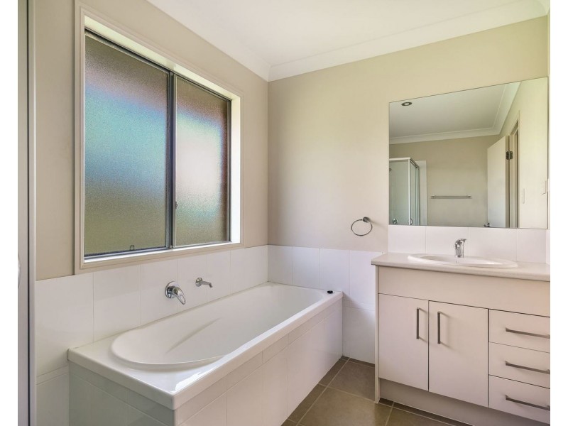 11 Bloodwood Road, Muswellbrook NSW 2333