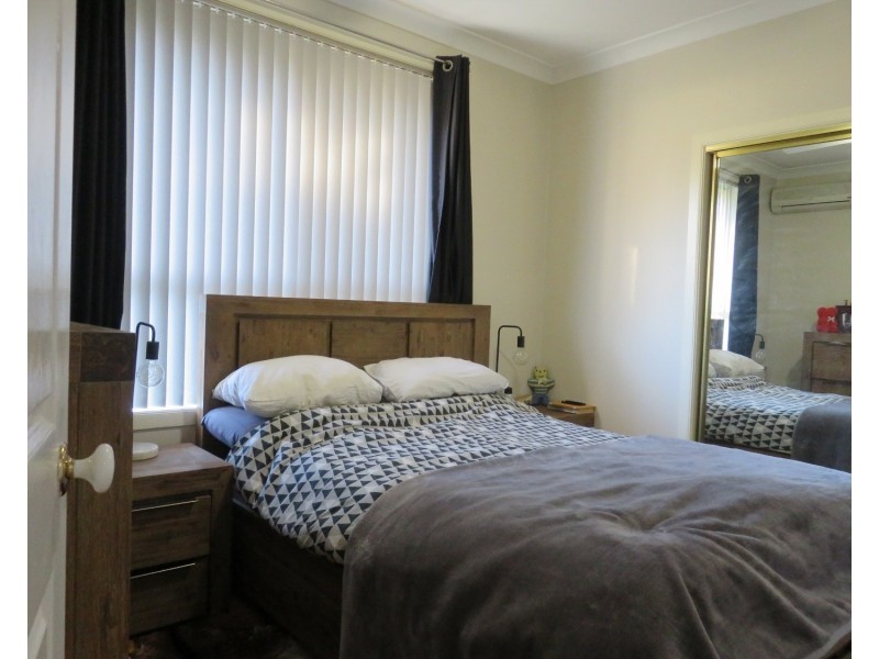 1/4 Rutherford Road, Muswellbrook NSW 2333