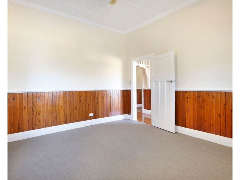 13 Flanders Avenue, Muswellbrook NSW 2333