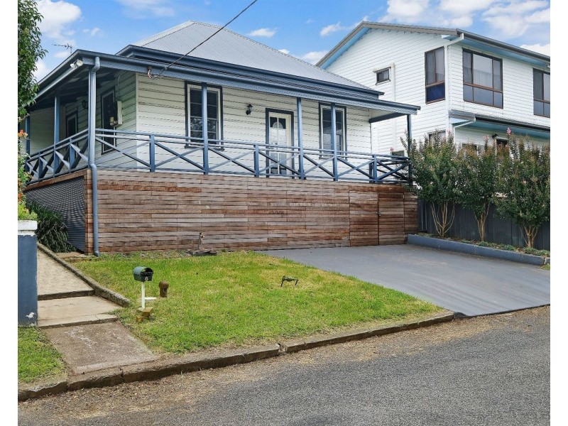 6 Carl Lane, Muswellbrook NSW 2333