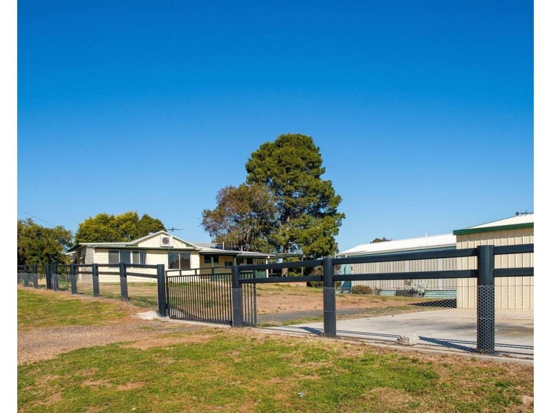 11 – 13  Upper Campbell Street, Aberdeen NSW 2336