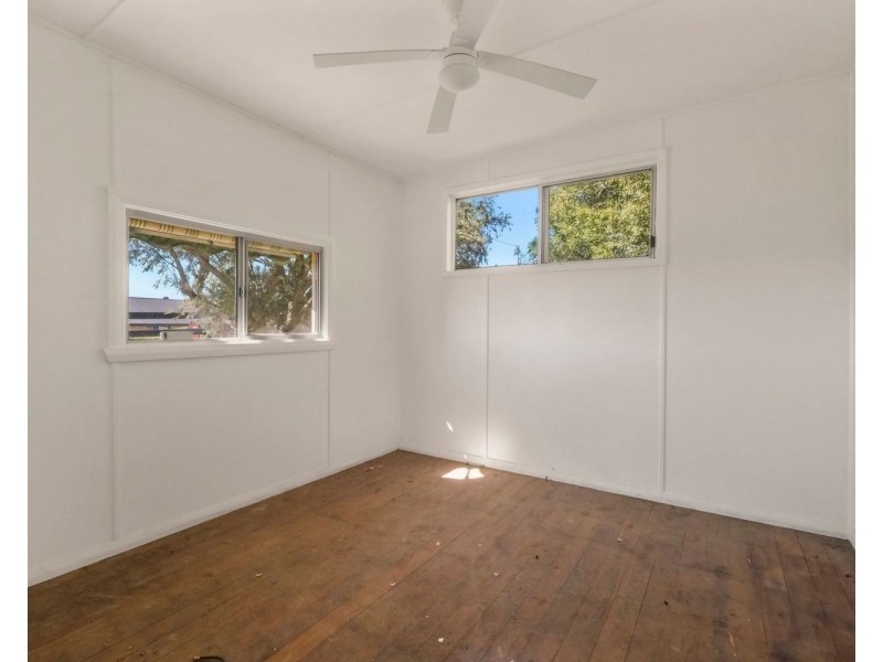 11 – 13  Upper Campbell Street, Aberdeen NSW 2336