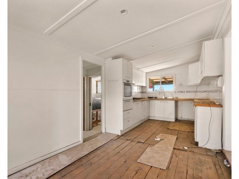 11 – 13  Upper Campbell Street, Aberdeen NSW 2336