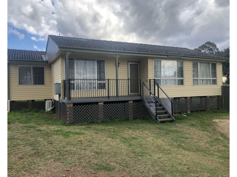 25 Osborn Avenue, Muswellbrook NSW 2333