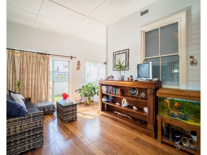 6 Percy Street, Singleton NSW 2330