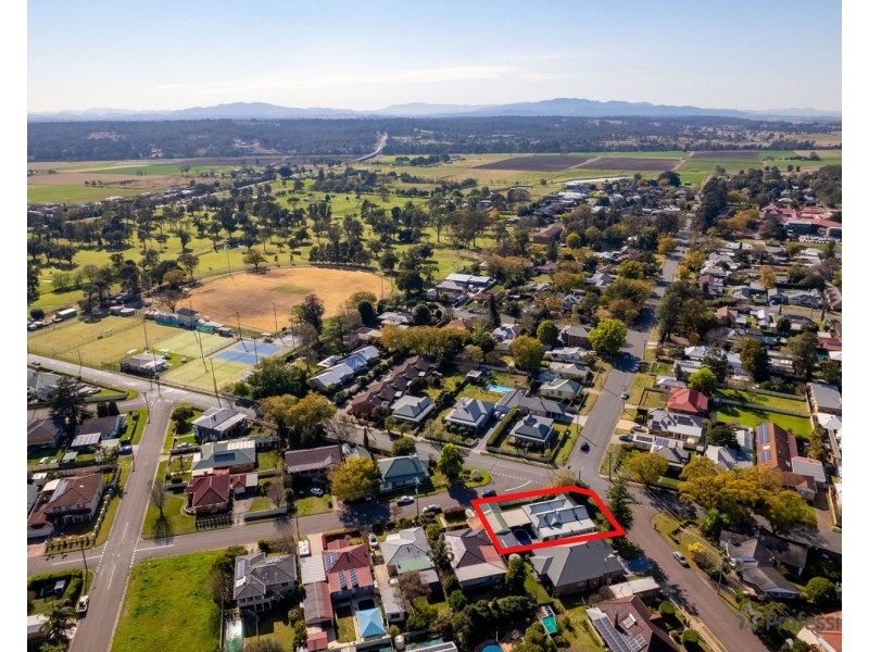 6 Percy Street, Singleton NSW 2330