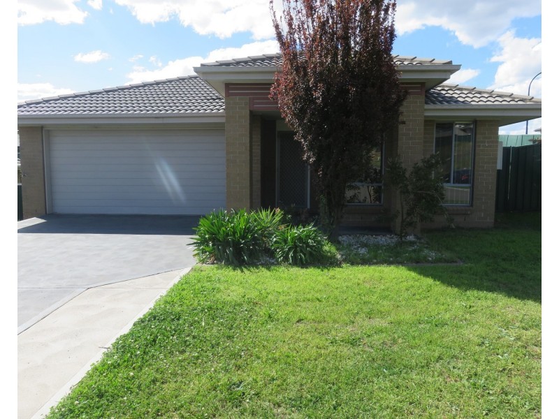 3 Chivers Circuit, Muswellbrook NSW 2333