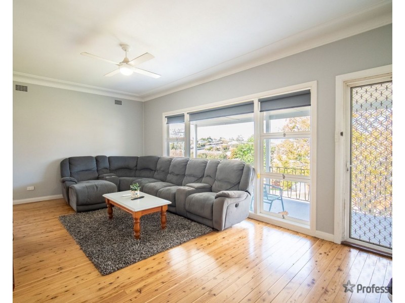 7 Hillview Avenue, Muswellbrook NSW 2333