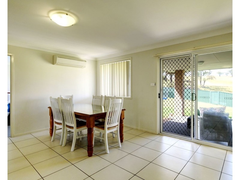 24 chivers Circuit, Muswellbrook NSW 2333