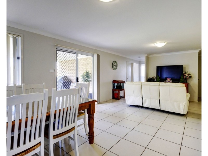 24 chivers Circuit, Muswellbrook NSW 2333