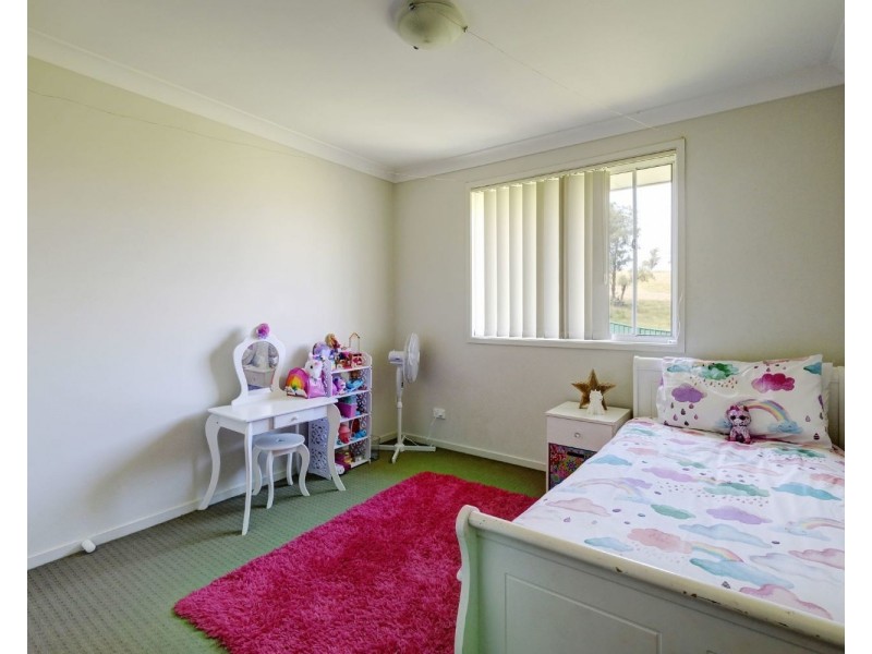 24 chivers Circuit, Muswellbrook NSW 2333