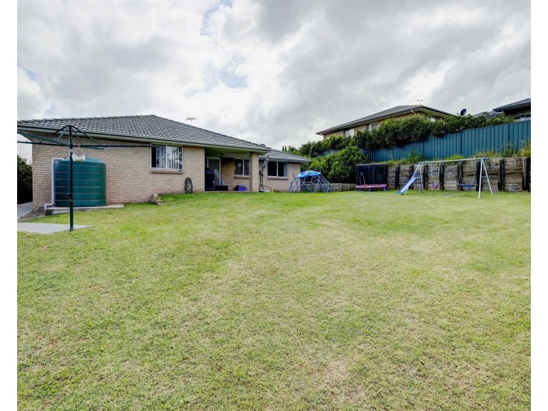 24 chivers Circuit, Muswellbrook NSW 2333