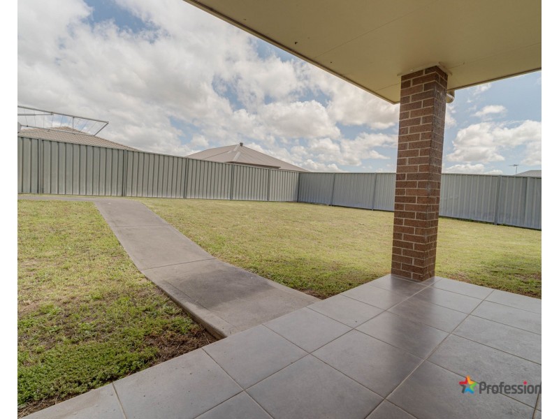 1 & 2/12 Tierney Street, Muswellbrook NSW 2333