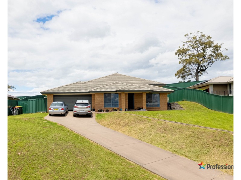 10 Chivers Circuit, Muswellbrook NSW 2333