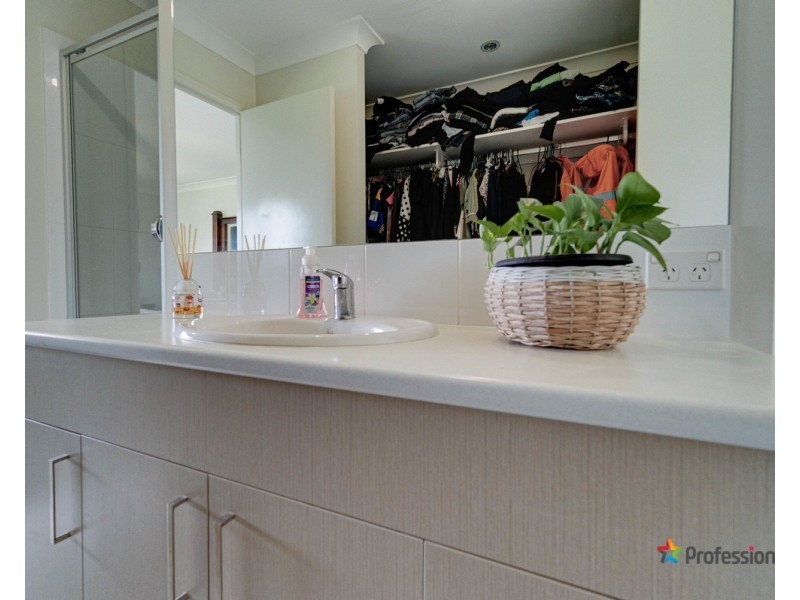 10 Chivers Circuit, Muswellbrook NSW 2333