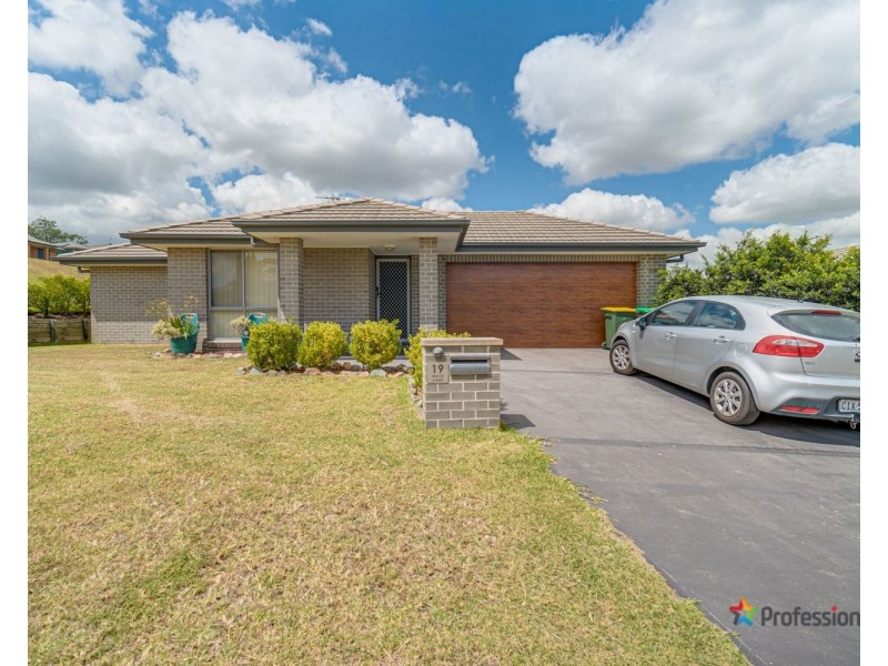 19 Wattle Street, Muswellbrook NSW 2333