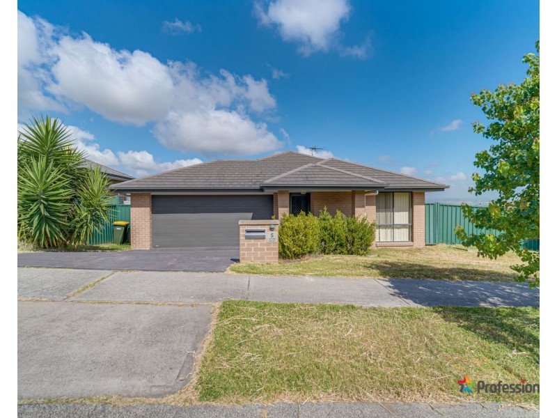 5 Chivers Circuit, Muswellbrook NSW 2333