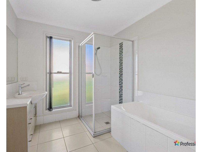 22 John Howe Circuit, Muswellbrook NSW 2333