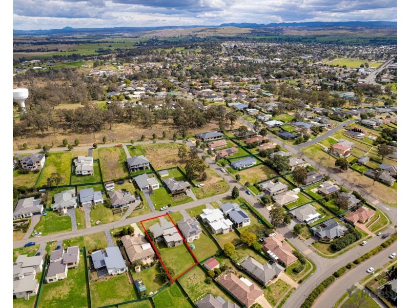 8 Jenkins Street, Muswellbrook NSW 2333