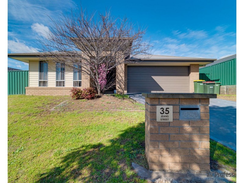 35 Jeans Street, Muswellbrook NSW 2333