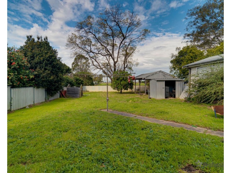 8 Rose Avenue, Singleton NSW 2330