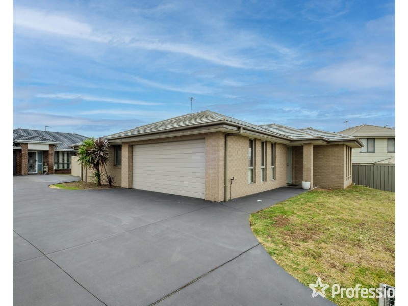 1 & 2 /46 Finnegan Crescent, Muswellbrook NSW 2333