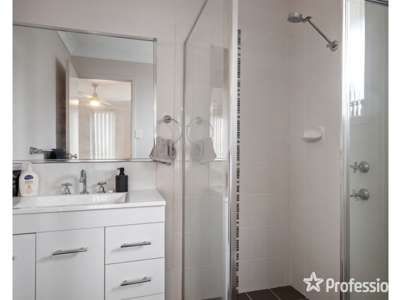 1 & 2 /46 Finnegan Crescent, Muswellbrook NSW 2333