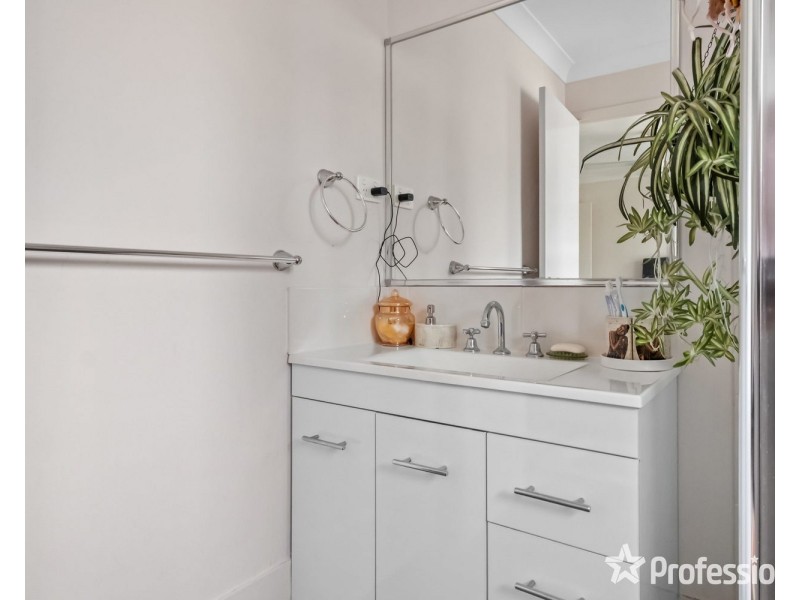 1 & 2 /46 Finnegan Crescent, Muswellbrook NSW 2333