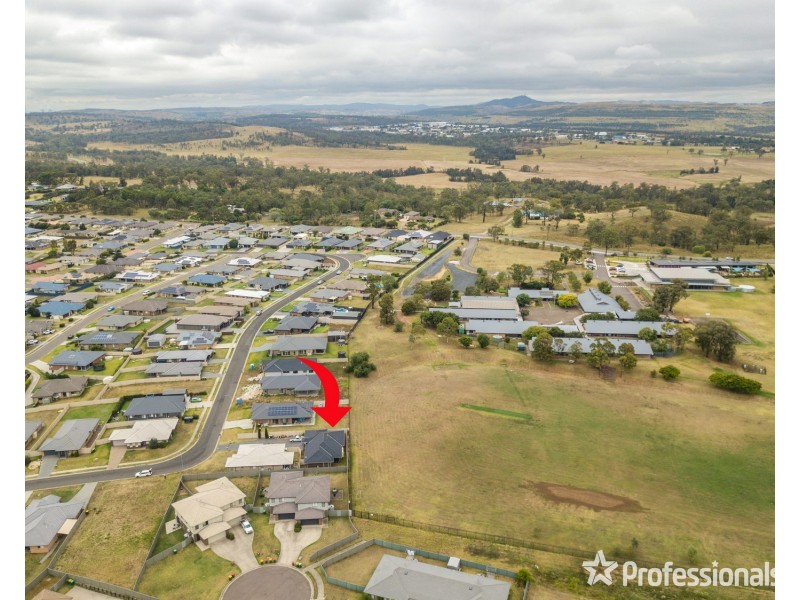 1 & 2 /46 Finnegan Crescent, Muswellbrook NSW 2333