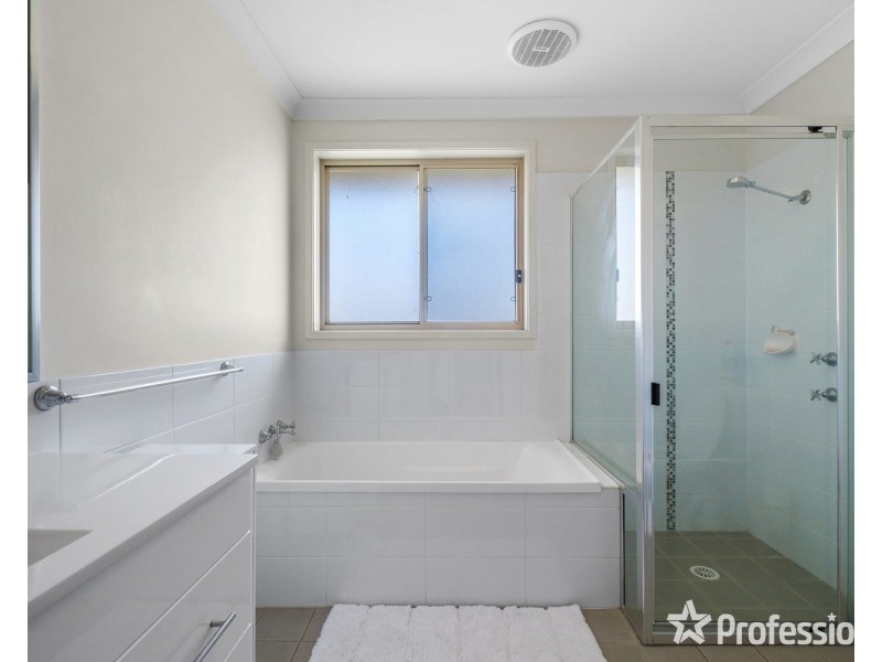 15 Chivers Circuit, Muswellbrook NSW 2333