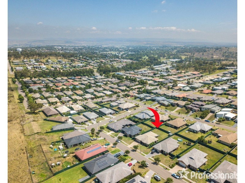 15 Chivers Circuit, Muswellbrook NSW 2333