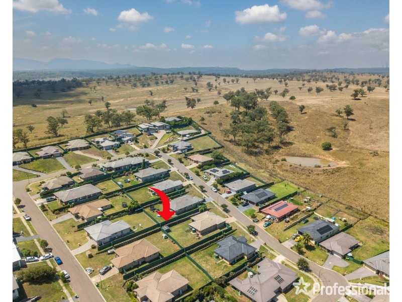 15 Chivers Circuit, Muswellbrook NSW 2333
