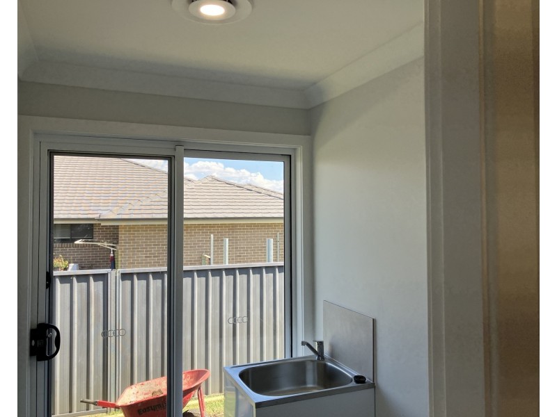 97 Perth Street, Aberdeen NSW 2336