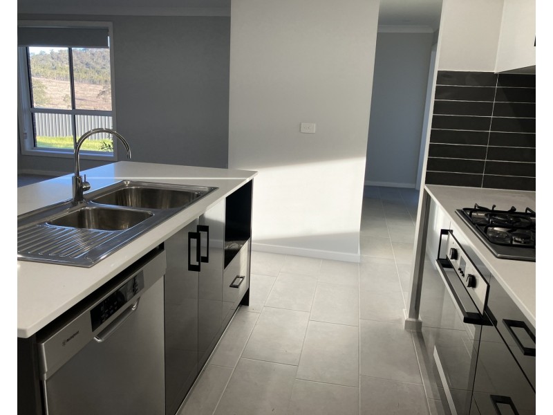 93 Perth Street, Aberdeen NSW 2336