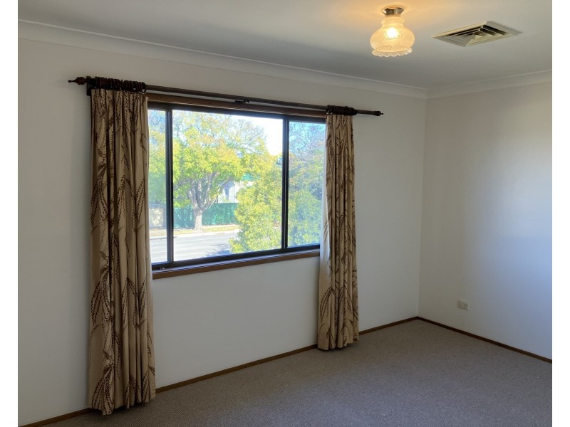 10 Crinoline Street, Denman NSW 2328