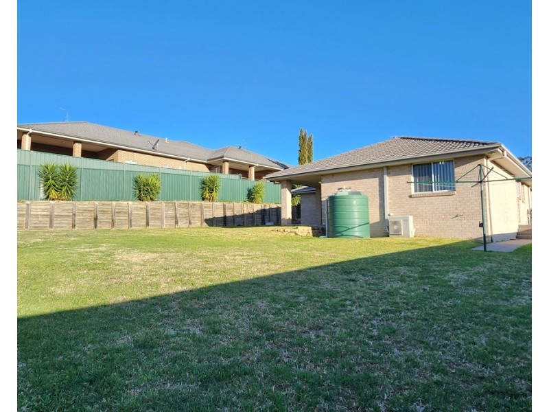 9 Chivers Circuit, Muswellbrook NSW 2333