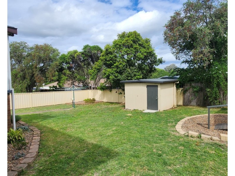 6 St James Crescent, Muswellbrook NSW 2333