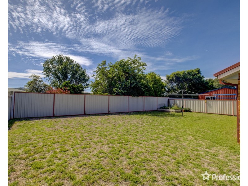 12 Wattle Street, Aberdeen NSW 2336