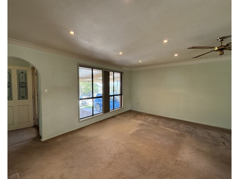 18 McLeod Street, Aberdeen NSW 2336
