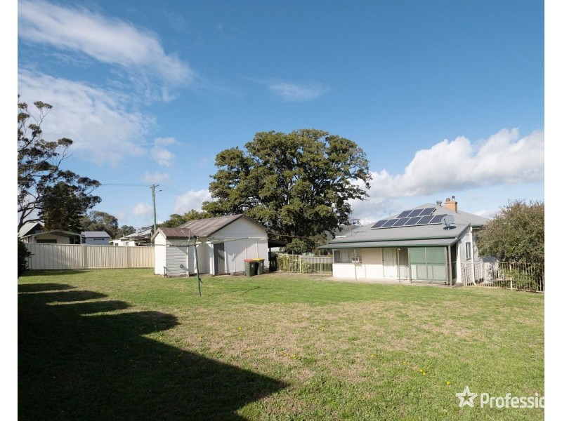 64 Bedford Street, Aberdeen NSW 2336