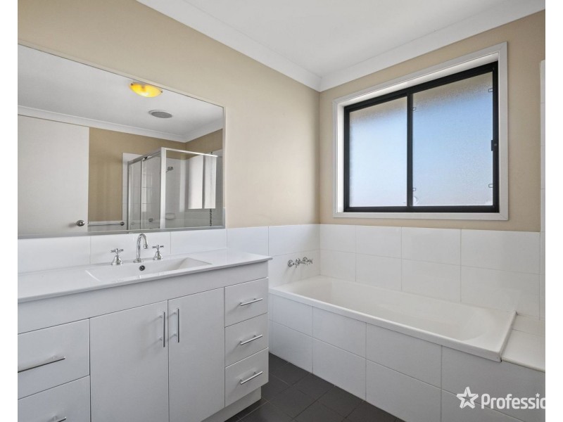 17 Chivers Circuit, Muswellbrook NSW 2333