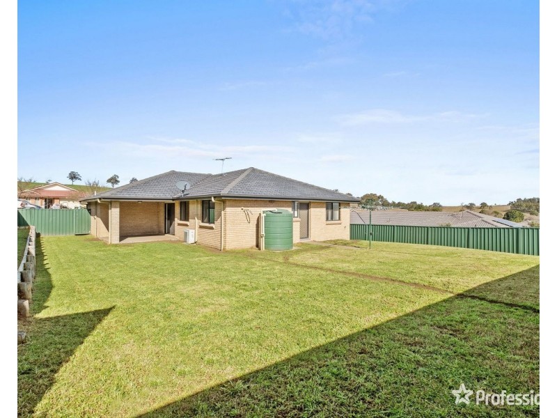 17 Chivers Circuit, Muswellbrook NSW 2333