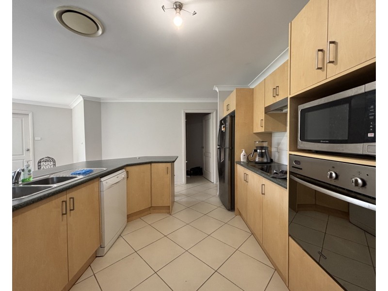 27 Bimbadeen Drive, Muswellbrook NSW 2333