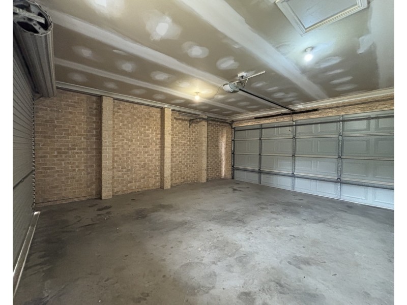 27 Bimbadeen Drive, Muswellbrook NSW 2333